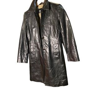 Leather vintage Trench. STUNNING Jacket. Photos don’t do it justice! EUC